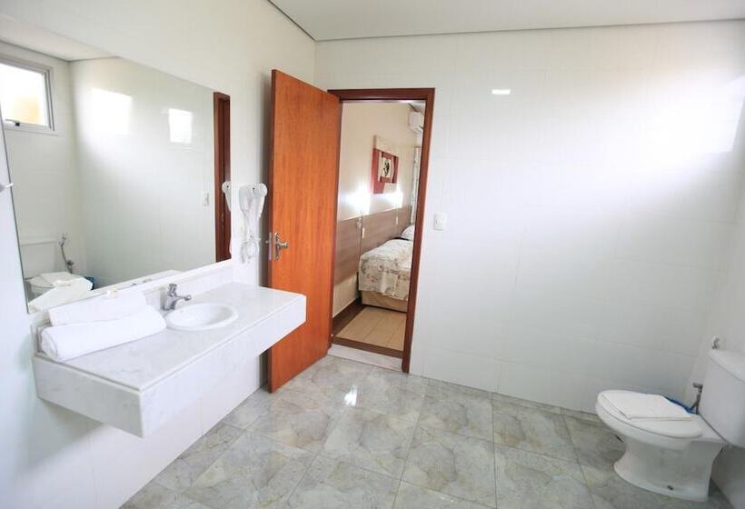 Отель Oly Plaza