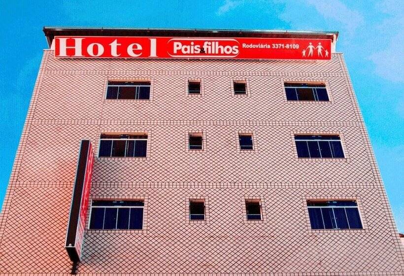 Отель Pais E Filhos