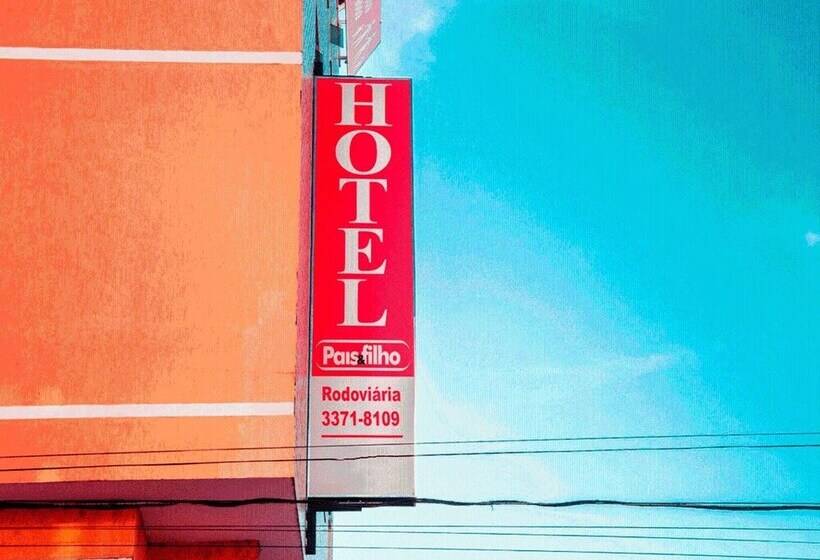 Отель Pais E Filhos