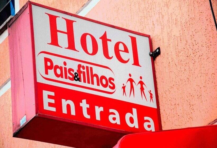 Отель Pais E Filhos