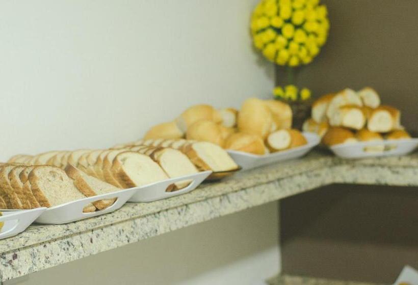 酒店 Pousada Bronzatto