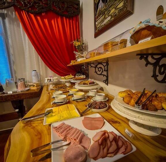 Отель Schneider