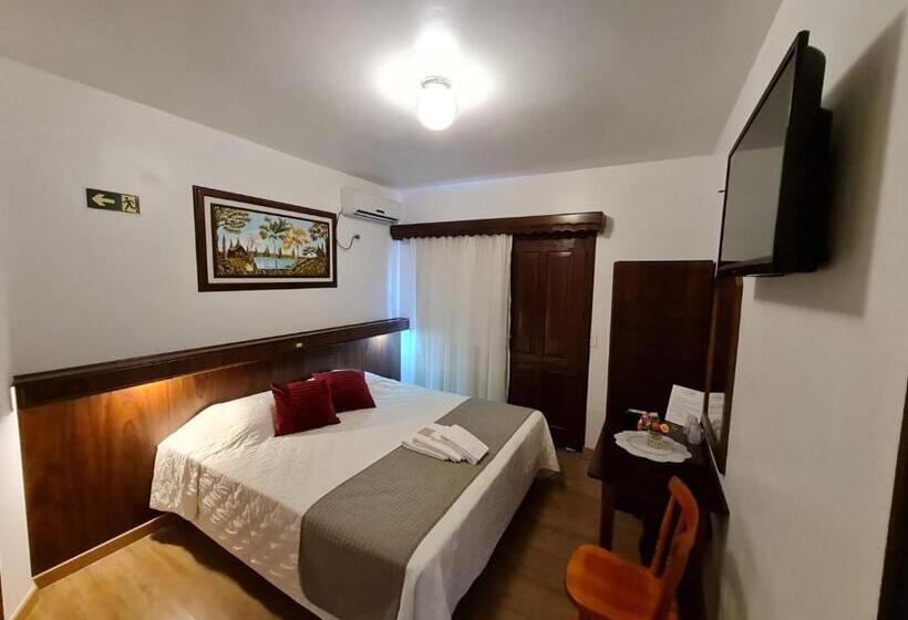 Отель Schneider