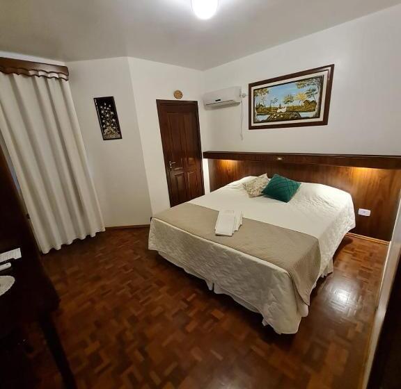 Отель Schneider