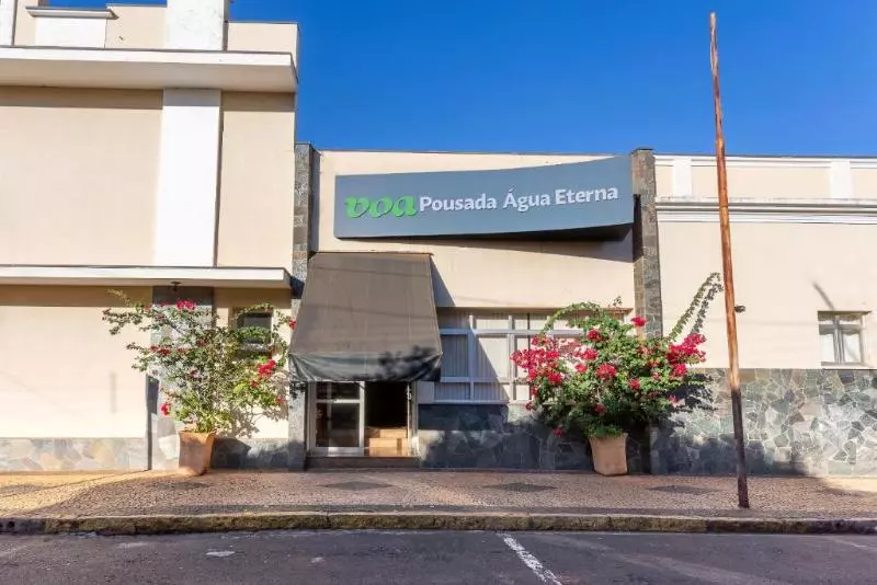 ホテル Pousada água Eterna   Próximo Ao Museu De Cera, Hot Beach E Thermas Dos Laranjais   By Up