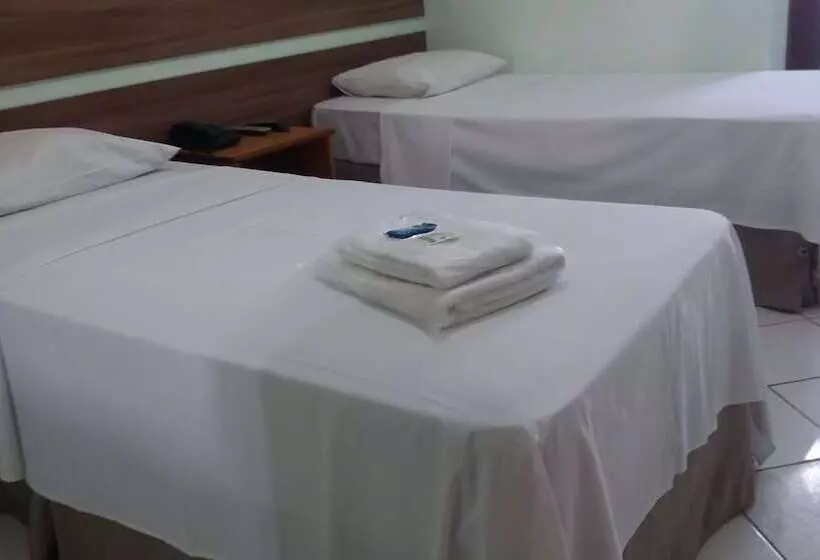 Hotelli Agapito Inn