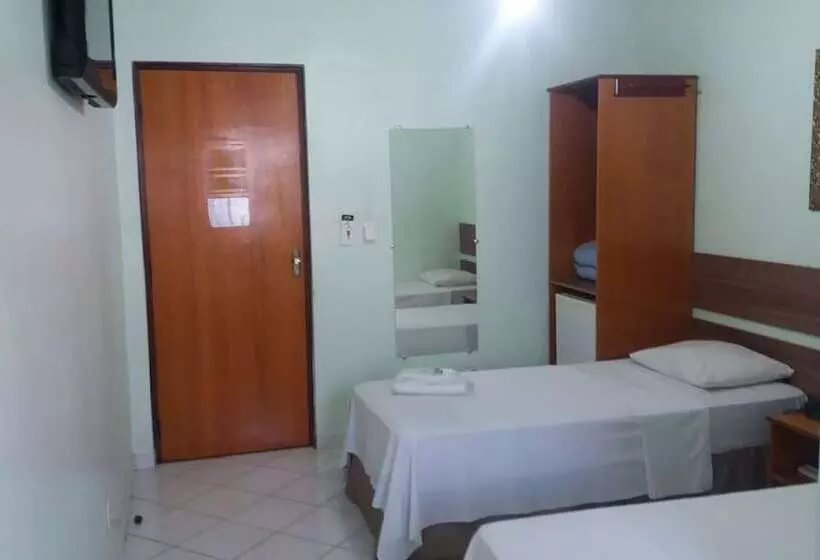 Hotelli Agapito Inn