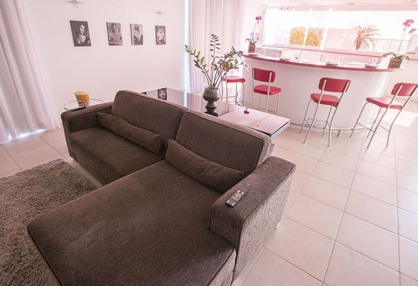 Отель Biarritz Hplus Long Stay