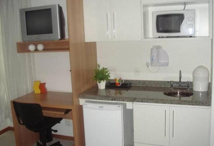 Отель Biarritz Hplus Long Stay