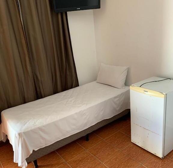 فندق Buriti Da Serra