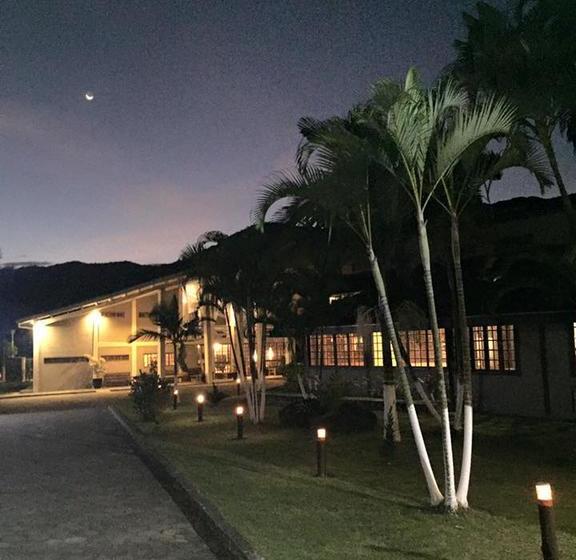 Отель Delta Maresias Studio