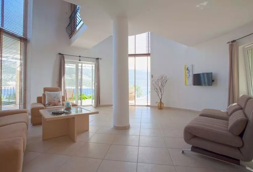 Mekvin Hotels Deniz Feneri Lighthouse