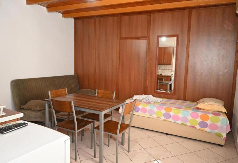 فندق Melis Pansiyon