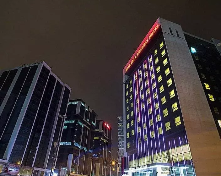 هتل Mitannia Regency