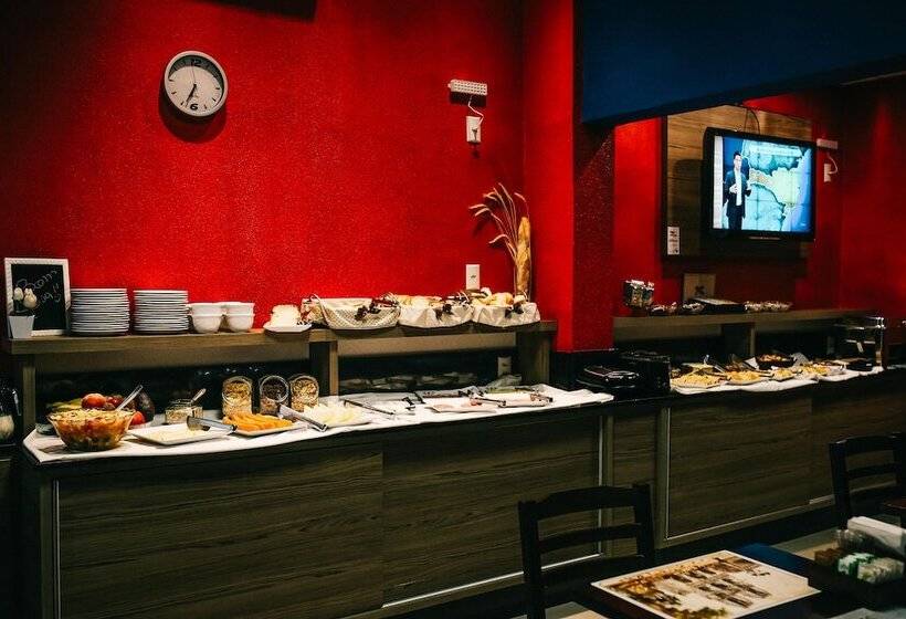 Tri Hotel Smart Criciuma