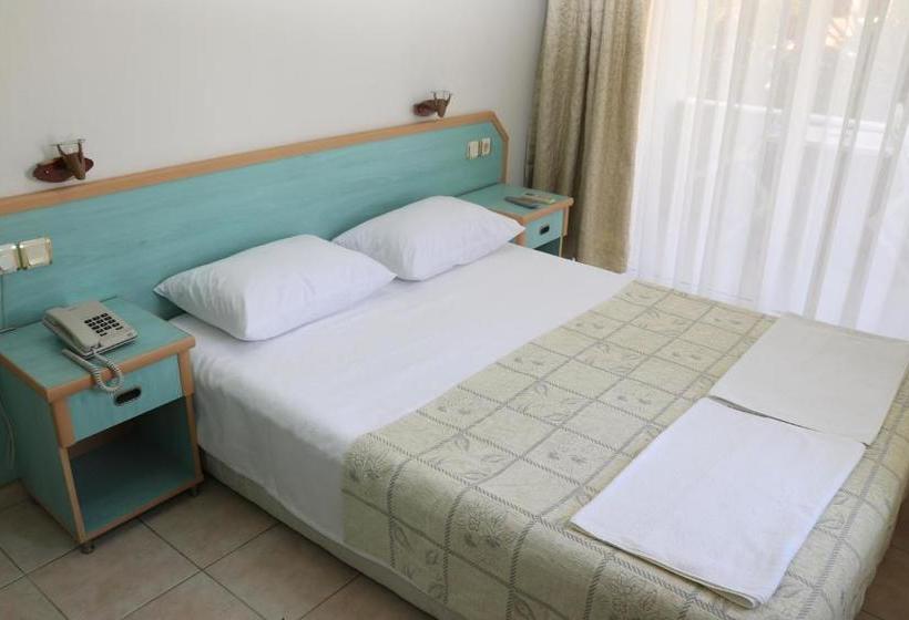 تختخواب و صبحانه Delfin Otel