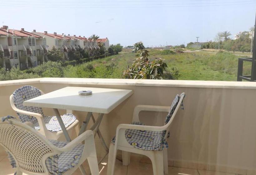 تختخواب و صبحانه Delfin Otel