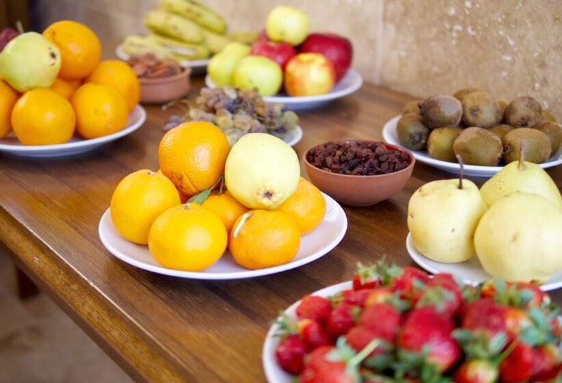 Bed & Breakfast Hikmet's House