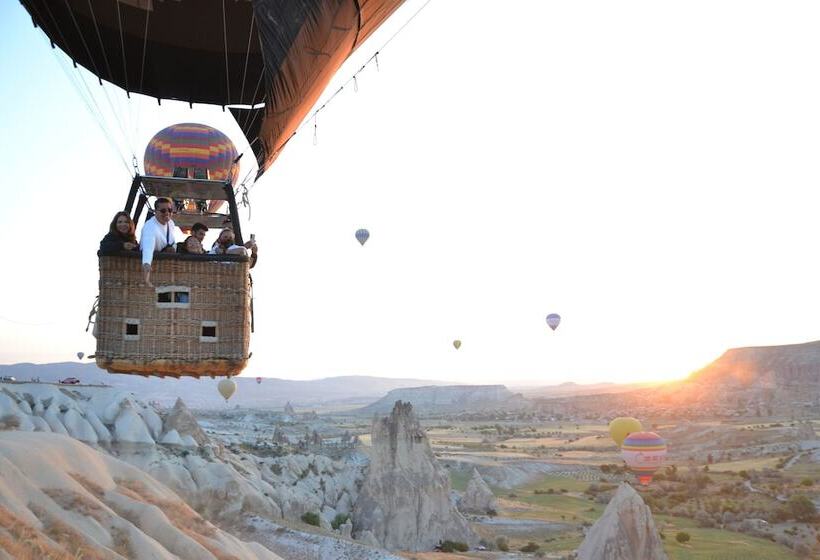 Bed & Breakfast Hikmet's House