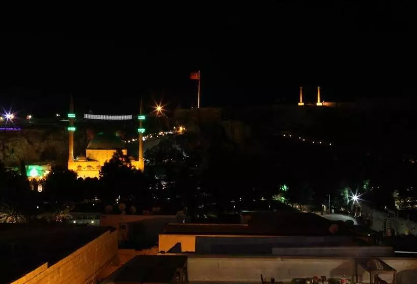 تختخواب و صبحانه Turkmen Konagi