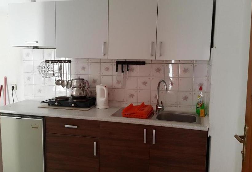 هتل Delphin Apart