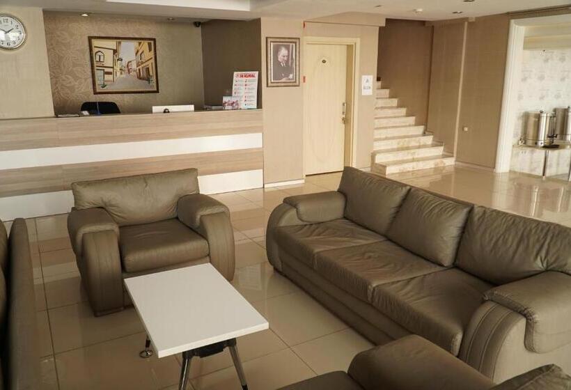 בית מלון כפרי Cinas