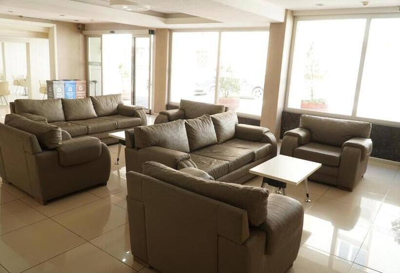 בית מלון כפרי Cinas