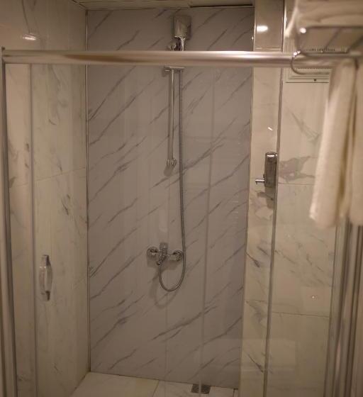 בית מלון כפרי Cinas