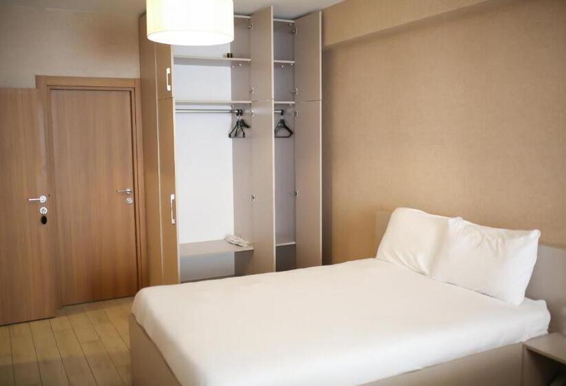 בית מלון כפרי Cinas