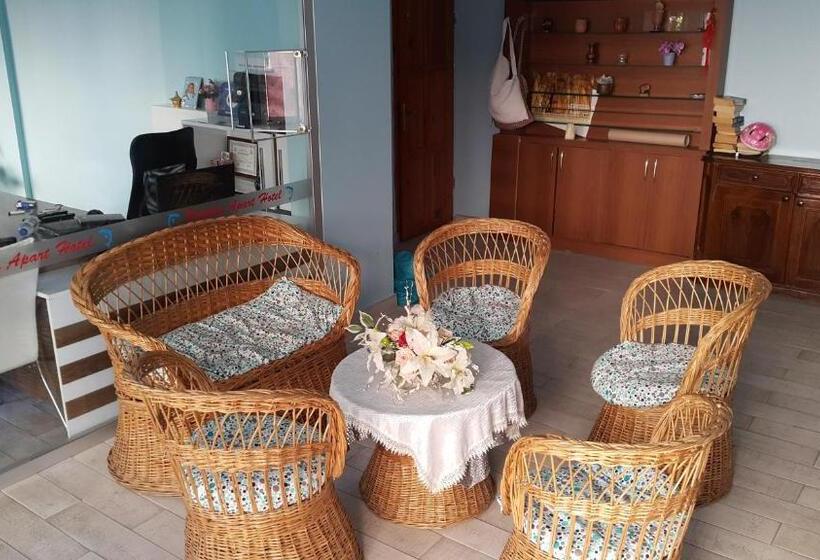 هتل Delphin Apart