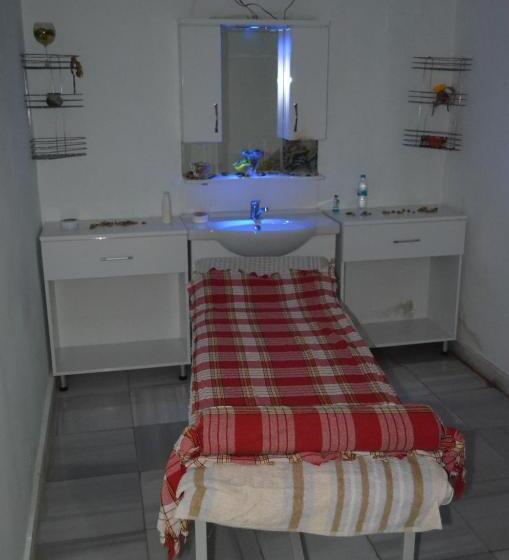 هتل Delphin Apart