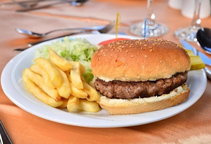 בית מלון כפרי Doc S Wellness & Spa