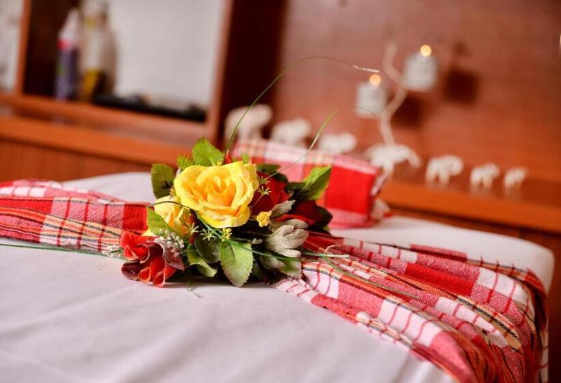 בית מלון כפרי Doc S Wellness & Spa