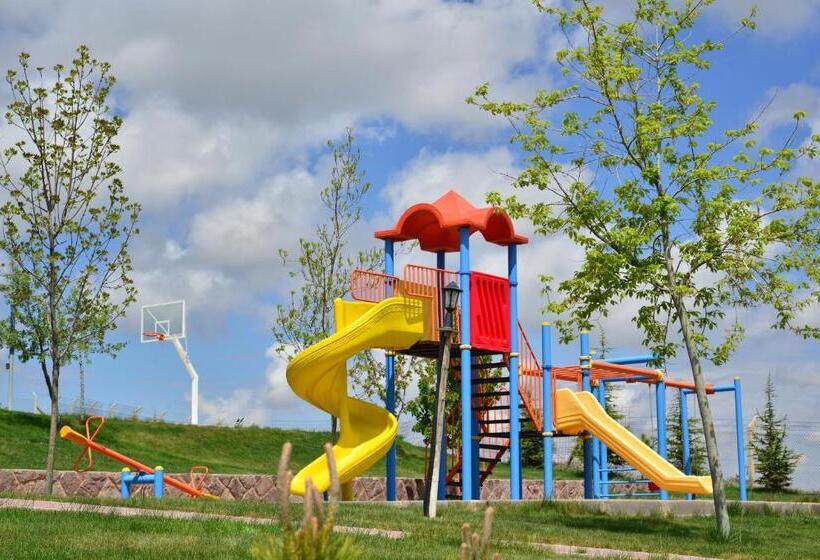 בית מלון כפרי Doc S Wellness & Spa