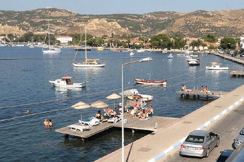 Отель Foca Yali