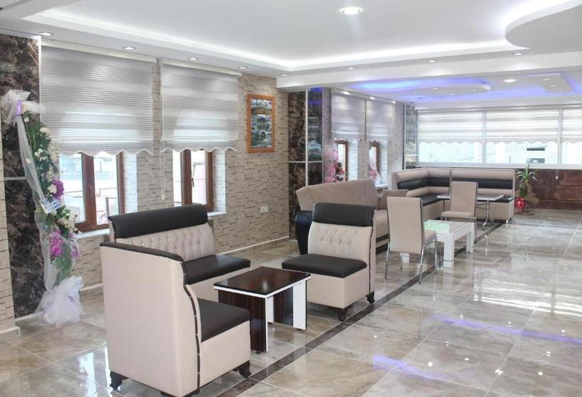 ホテル Ozcavusoglu