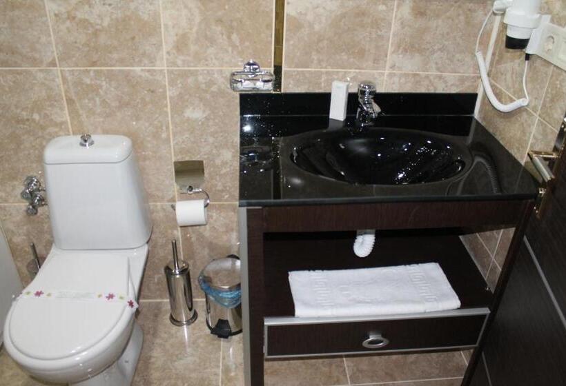 ホテル Ozcavusoglu