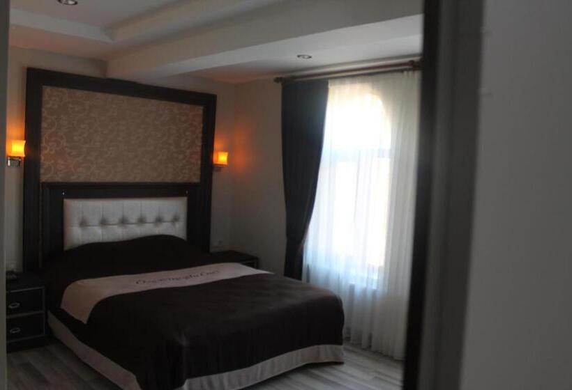 ホテル Ozcavusoglu