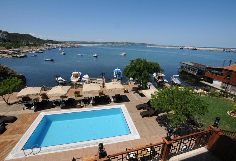 فندق Phellos Suites