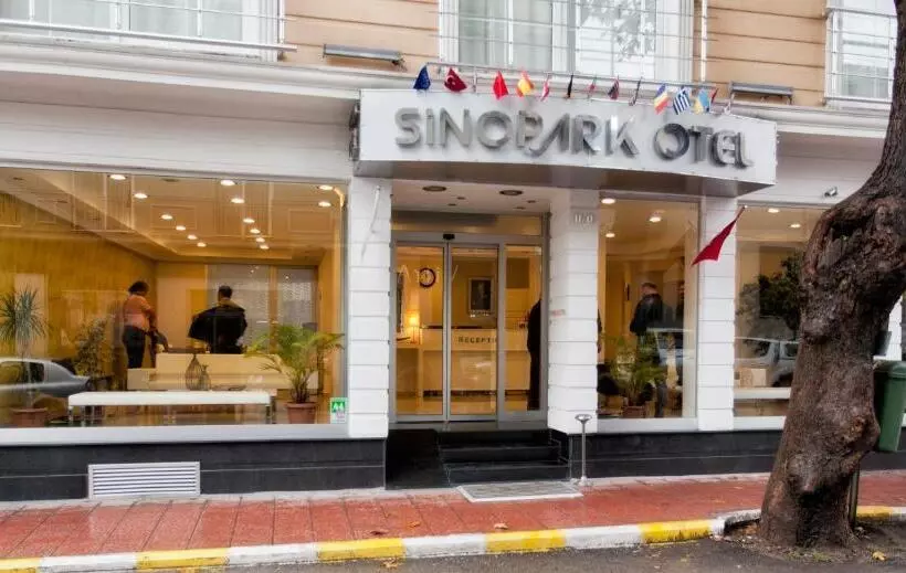 هتل Sinopark