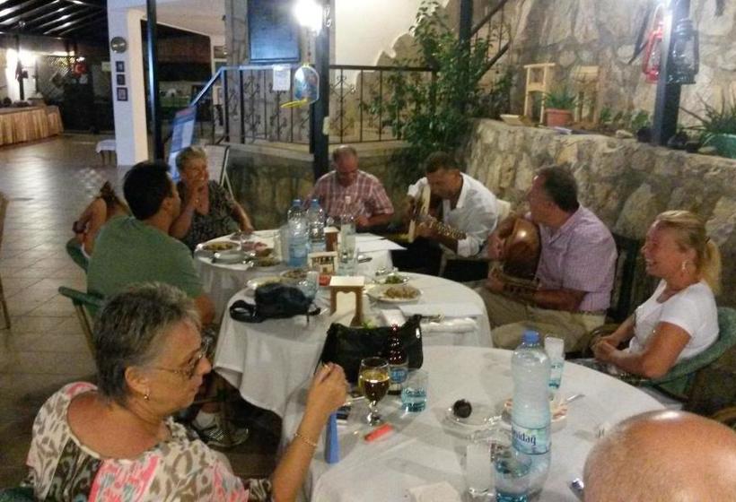 בית מלון כפרי Silent Turkuaz