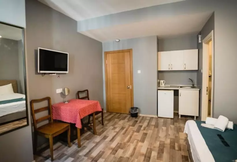 هاستل Puffin Boutique   Istanbul