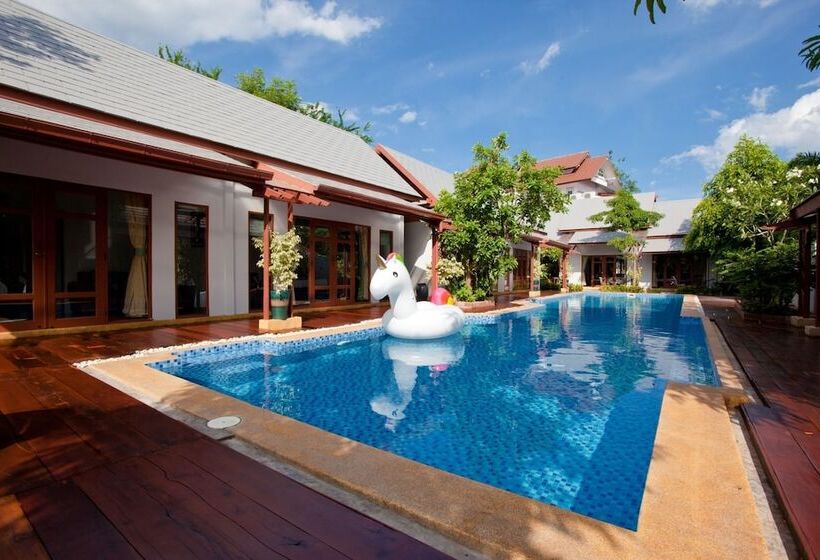 Ardea Resort Pool Villa