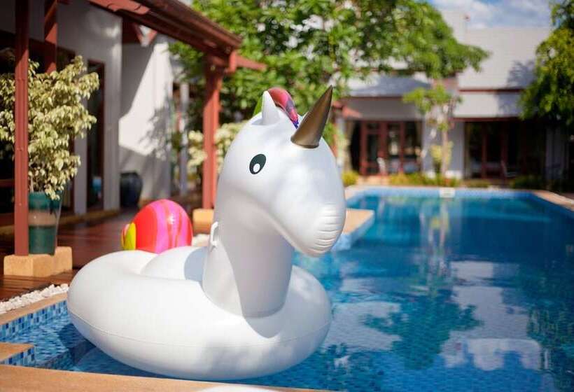 Ardea Resort Pool Villa