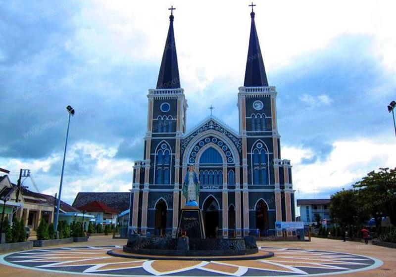 تختخواب و صبحانه At Rimnam Chan Hostel