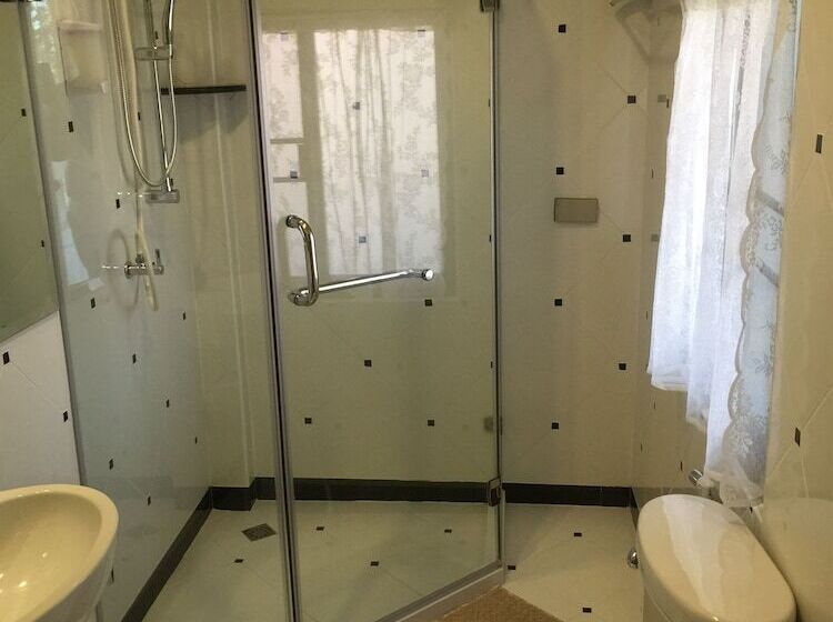 צימר Lyndale Lodge