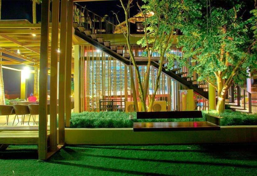 Eco Moment Beach Resort