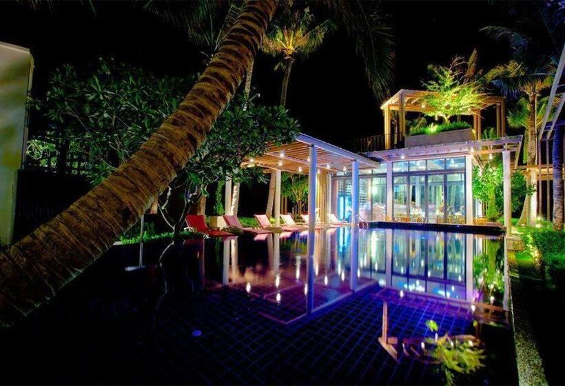 Eco Moment Beach Resort