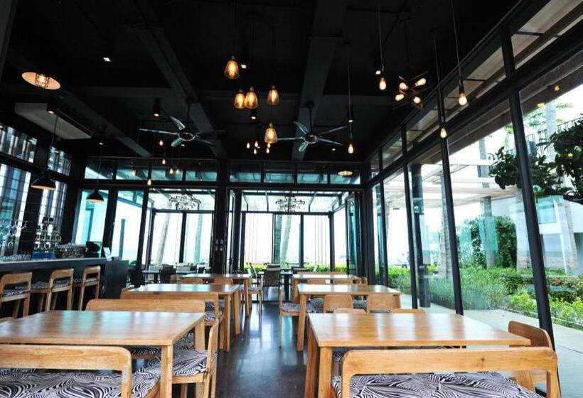 Eco Moment Beach Resort