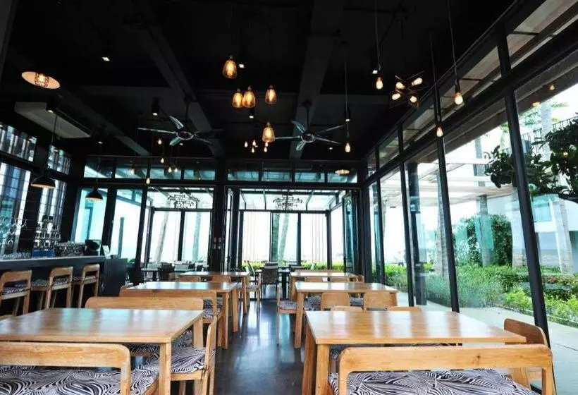 Eco Moment Beach Resort